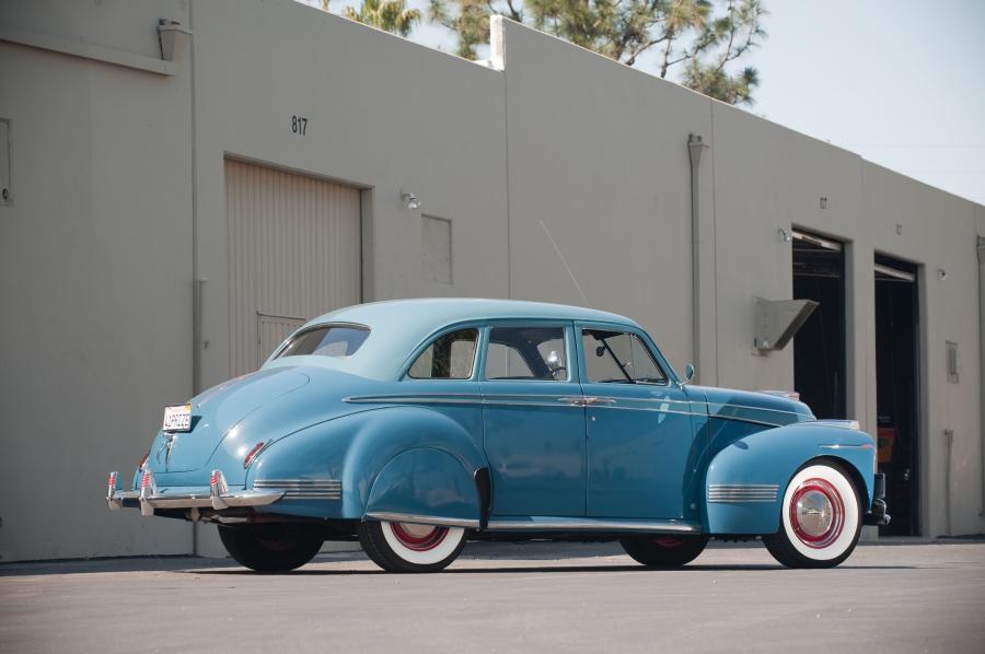  Studebaker Commander Delux-Tone Cruising Sedan 1941 года  (фото 9 из 13)